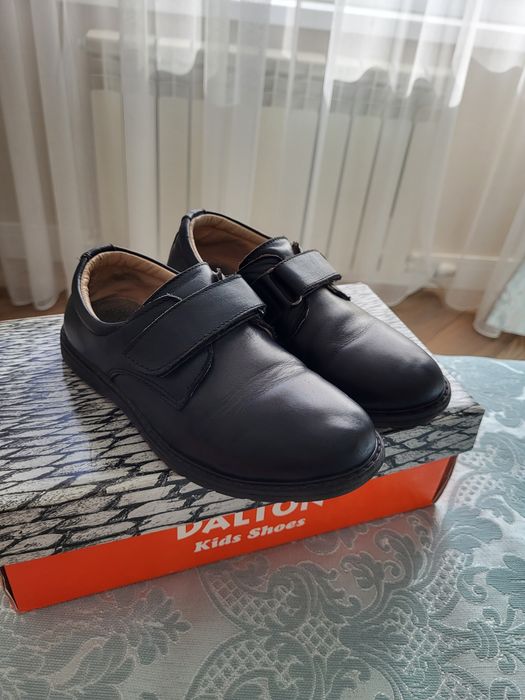 Продам детские кожаные туфли 32р