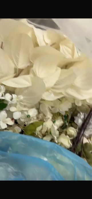 Пластмассовые цветы бу