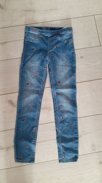 Джинсы на девочку H&M 7-9 лет