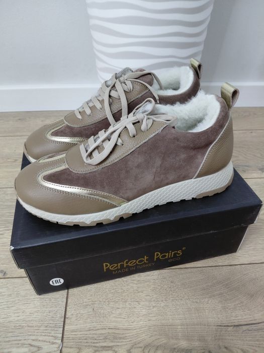 Продам зим обувь 40р новые