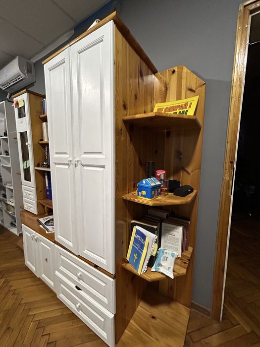 Продавам секция за хол или детска стая