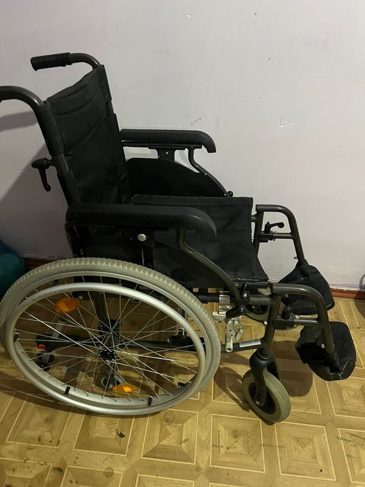 Инвалидная коляска