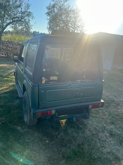 Vând Suzuki samurai