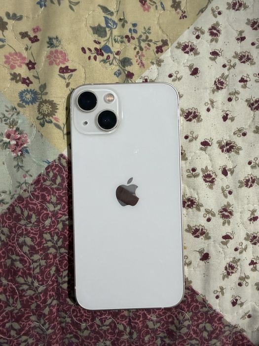 Продам Айфон 13..