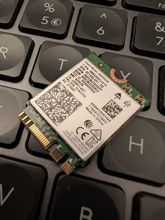 Intel Wireless-AC 8265 Wi-Fi 5 мрежова картата