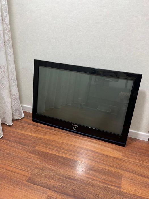 Телевизор, диагональ 127см, самсунг