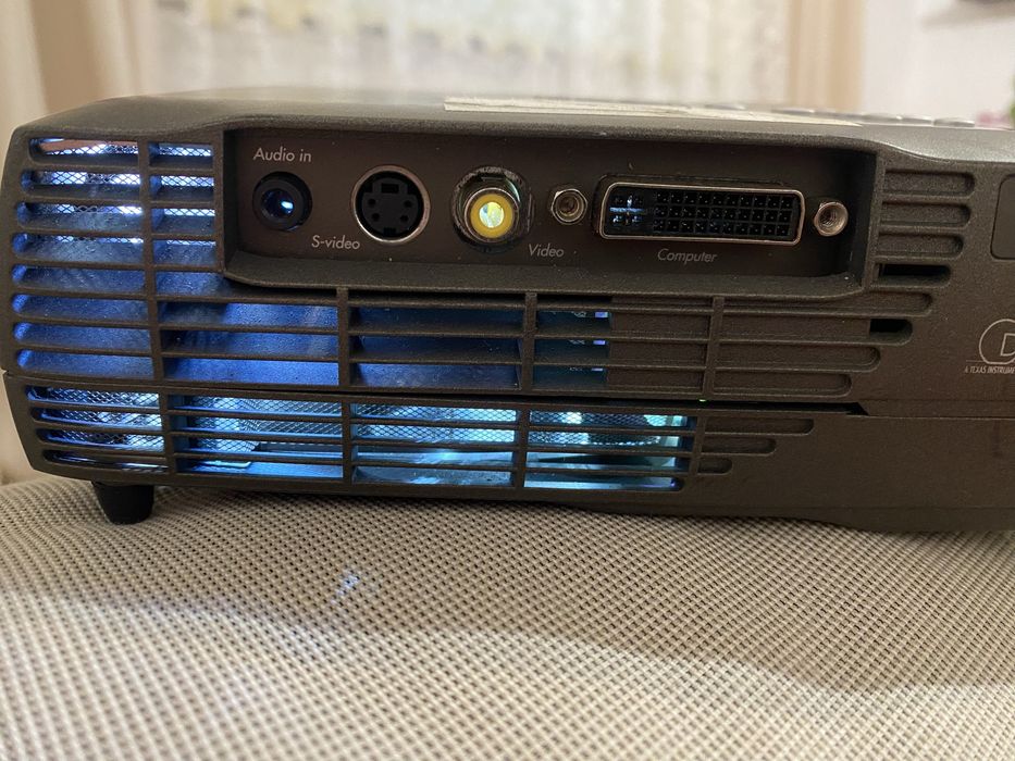 Proiector tv  videoproiector InFocus LP70+