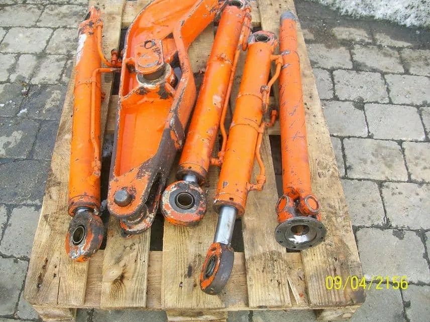 Reparații cilindri hidraulici