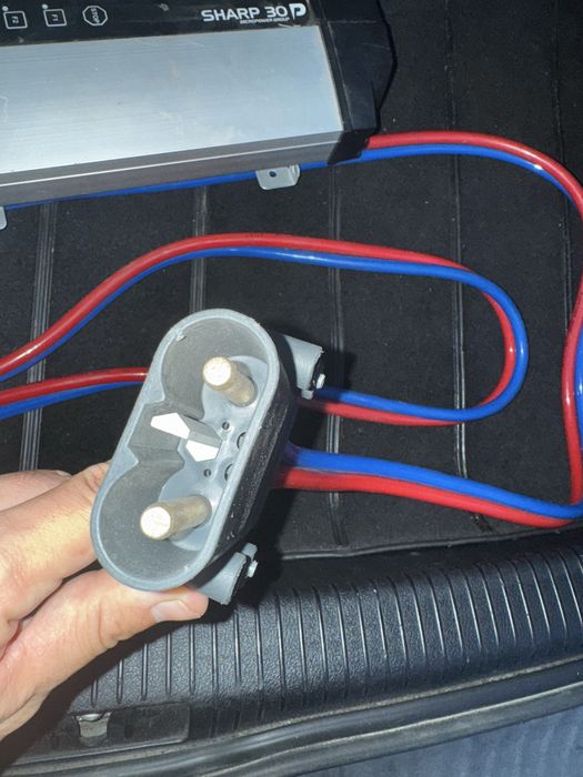 Stație de Încărcare Profesională Micropower Sharp 30 – 24V / 100A