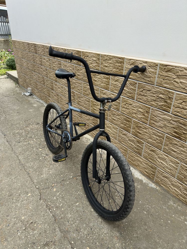 BMX чети описанието!