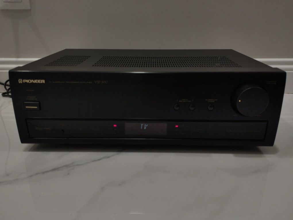 Усилвател Pioneer VSP-200