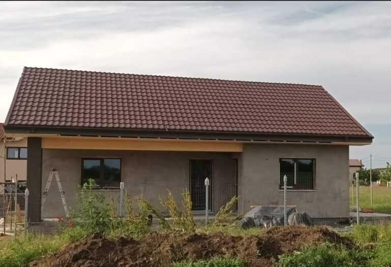 Casa, garaje auto pe structura metalica si panou sandwich termoizolant