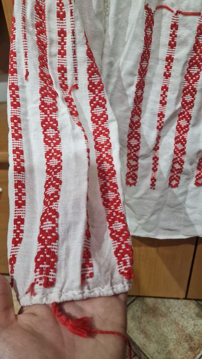 Costum traditional fete 6 ani