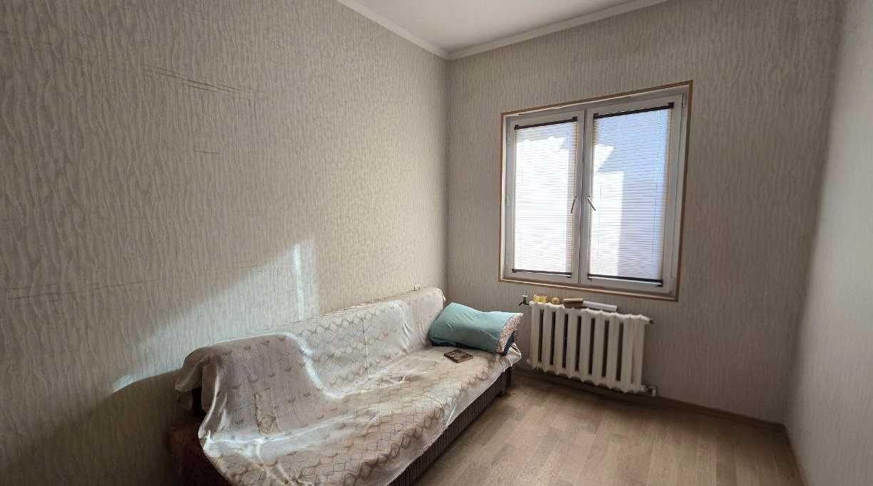 Продаю 2/4/4 Чиланзар 14 квартал 57м2"