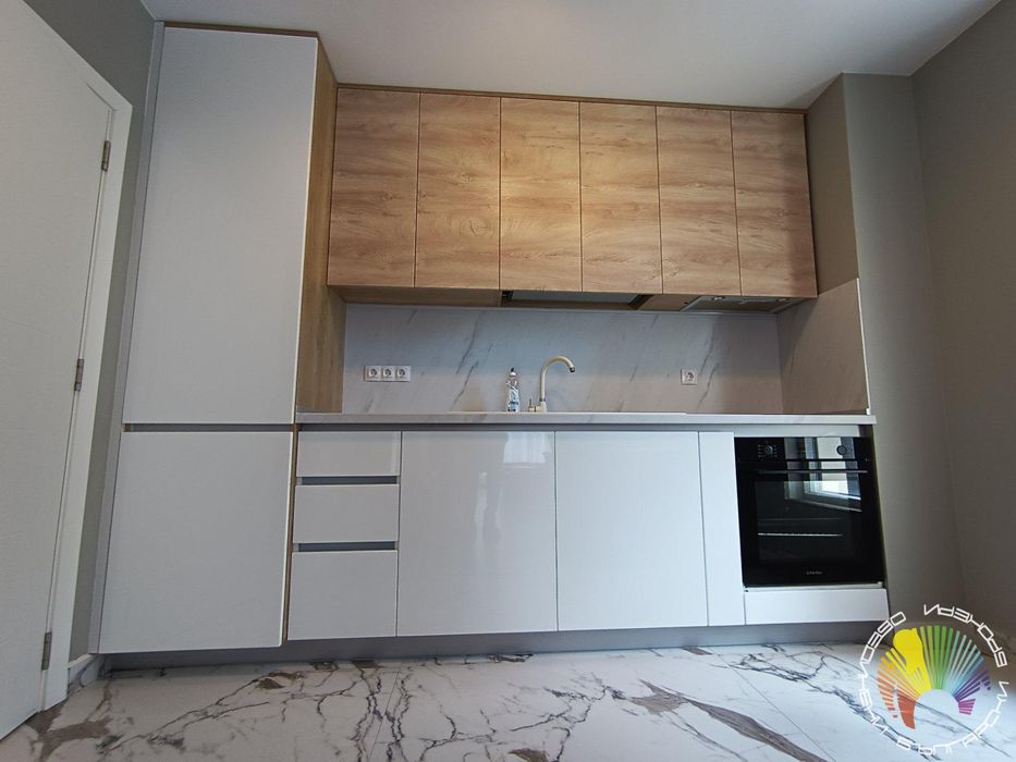 Дава се под наем Двустаен апартамент в Бургас, Братя Миладинови - 76 кв.м за 306 € - Снимка #2