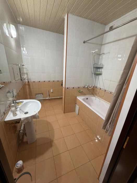 4+1 honali Uy sotiladi Farg’onada  продается квартира Фергана
