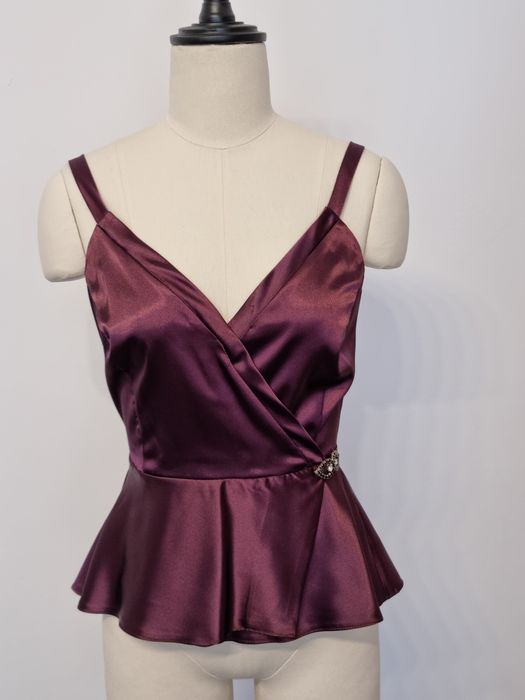 Продавам бутиков топ- размер S