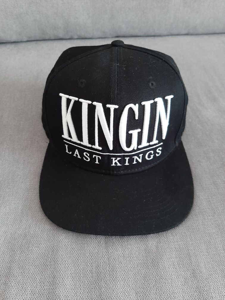 Оригинална шапка с козирка LAST KINGS