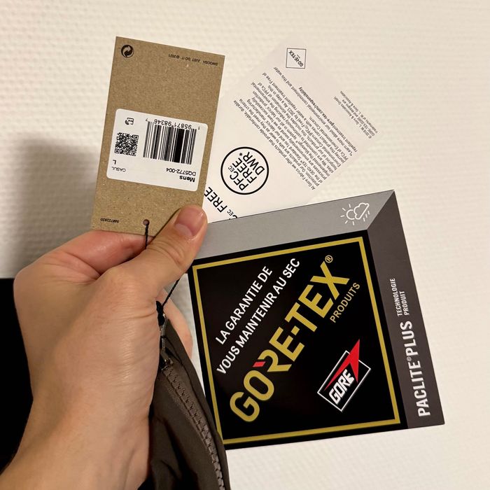 Nike ACG ( Gore-Tex, Arcteryx, Oakley, The North Face, Berghaus )