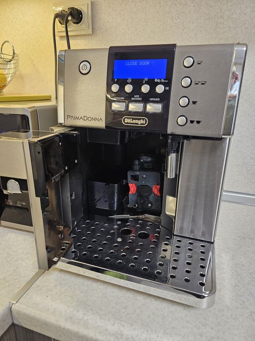 Кафе машина Делонги