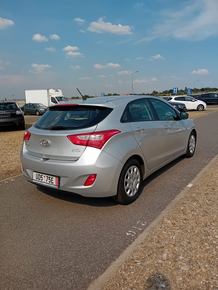 Hyundai i30 1.4 benzina