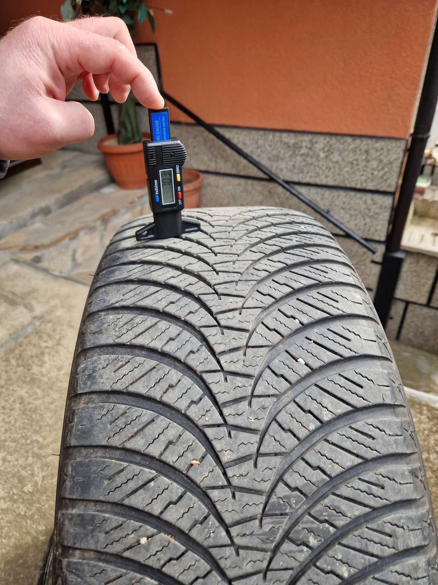 Джанти BMW X3 и Гуми Всесезонни Falken 5X120 18