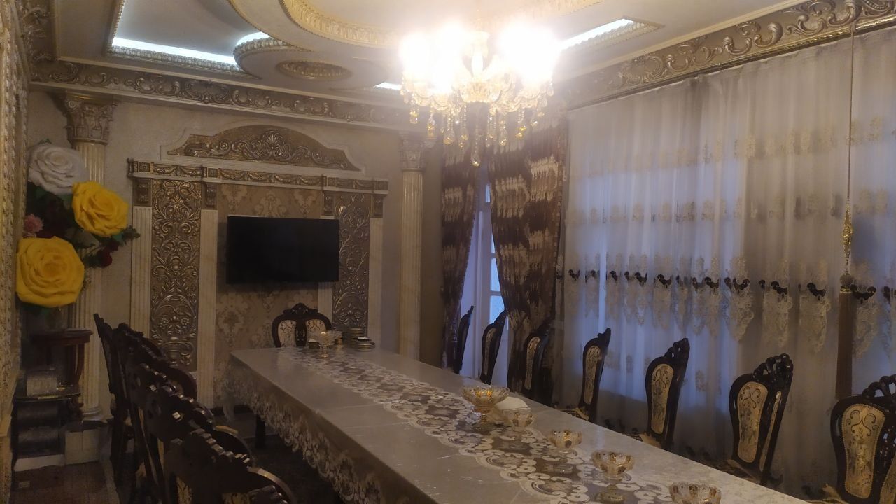 Uchastka sotiladi