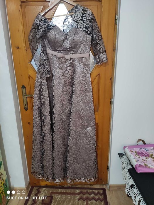 Rochie, ocazie seara