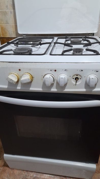 Газовая плита с духовкой
