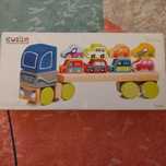 Camion de lemn cu masinute Cubika