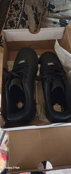 Adidași Nike Air Force 1.noi in cutie mărimea 42  originali.350 lei