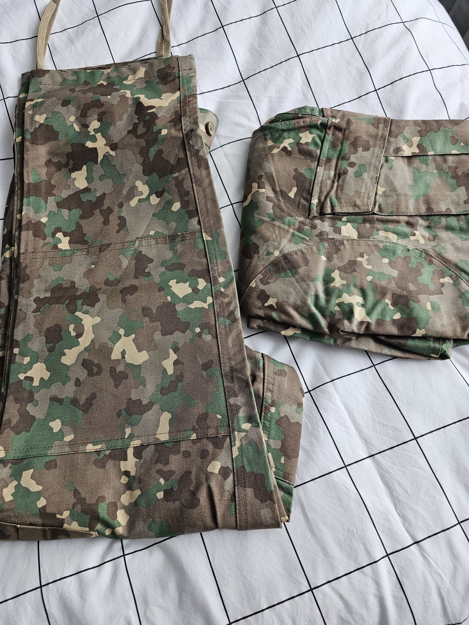 Pantaloni combat kaki