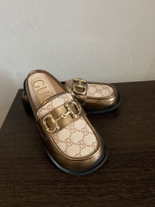 Новые, 36 размер.