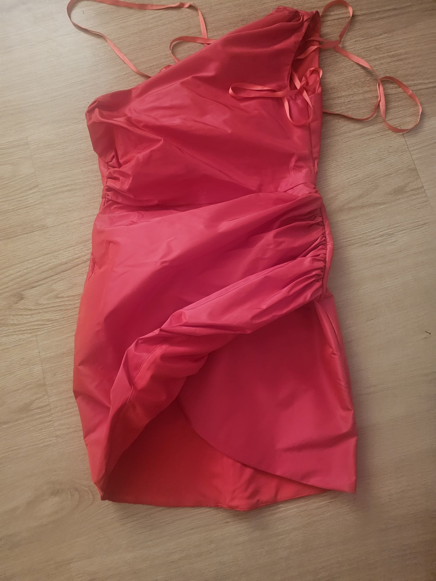 Rochie superba L
