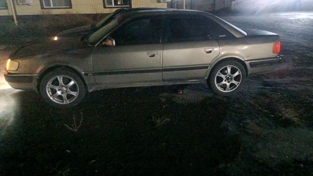 Продам Ауди 100 с4,