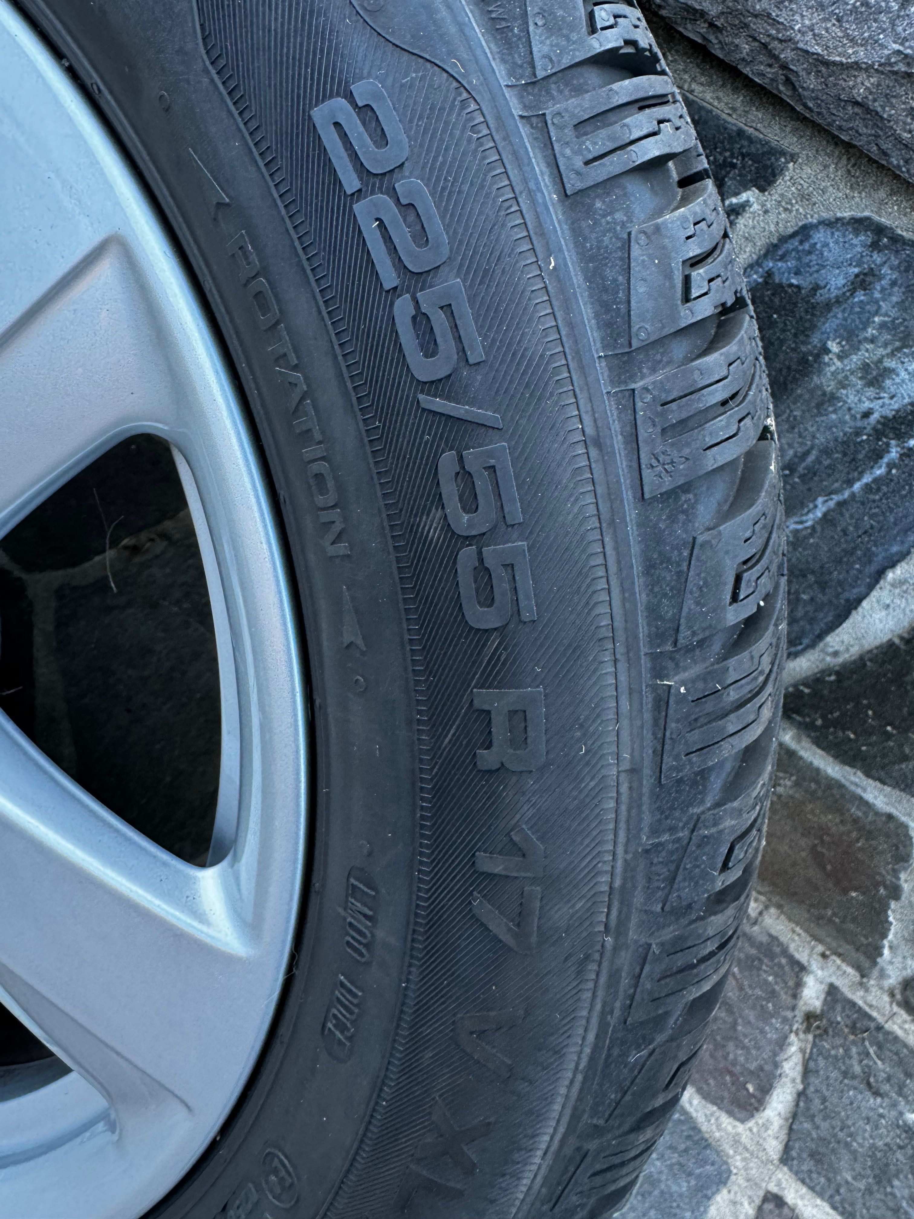 Anvelope IARNA 225/55/17 cu jante originale 5x112 Volkswagen AUDI Skod