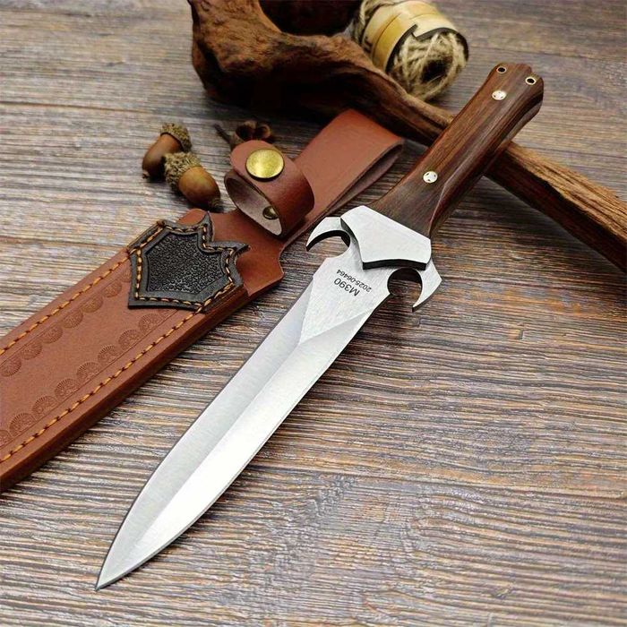 Cutit Sabie cu lama dublu tăiș, otel M390, garda prindere, teaca piele