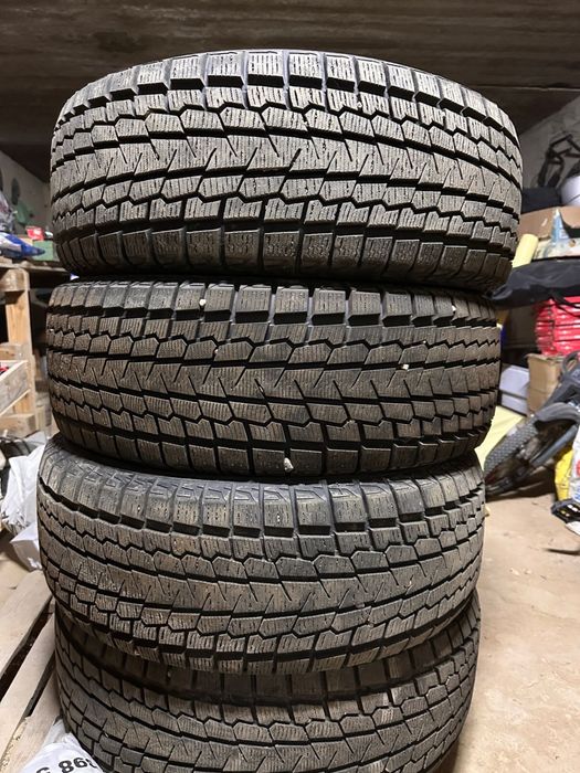 Продам зимний шину