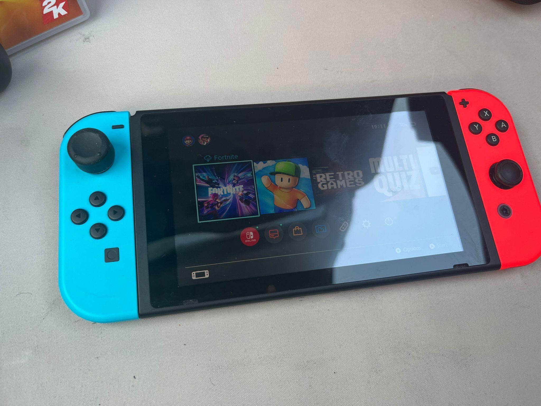 Nintendo  Switch