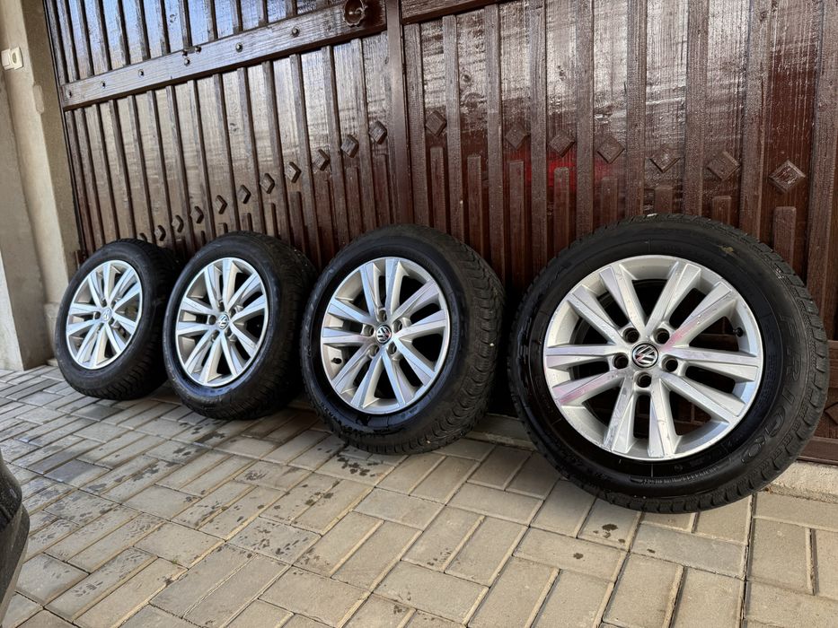 Vând jante echipate cu anvelope iarnă