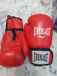 Боксерские перчатки еверласт