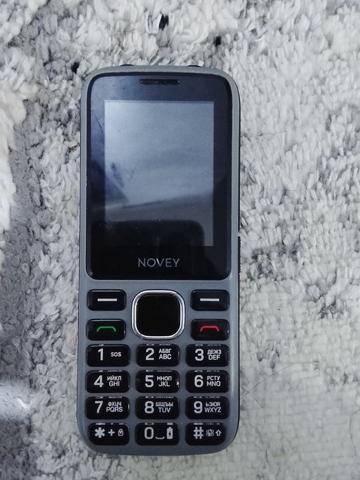 NOVEY P40i telefon