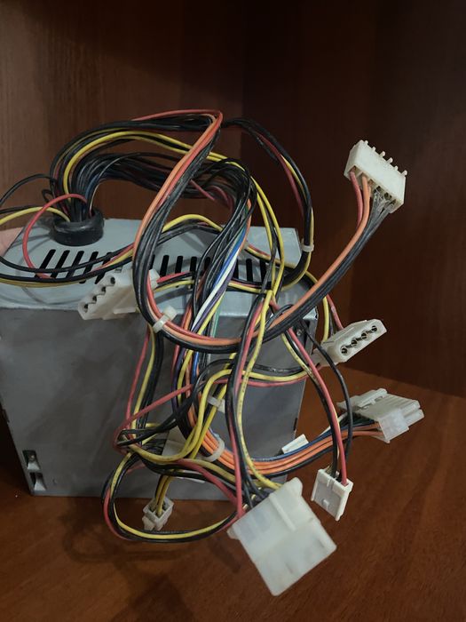 блок питания TOP Power, модель ATX300-T