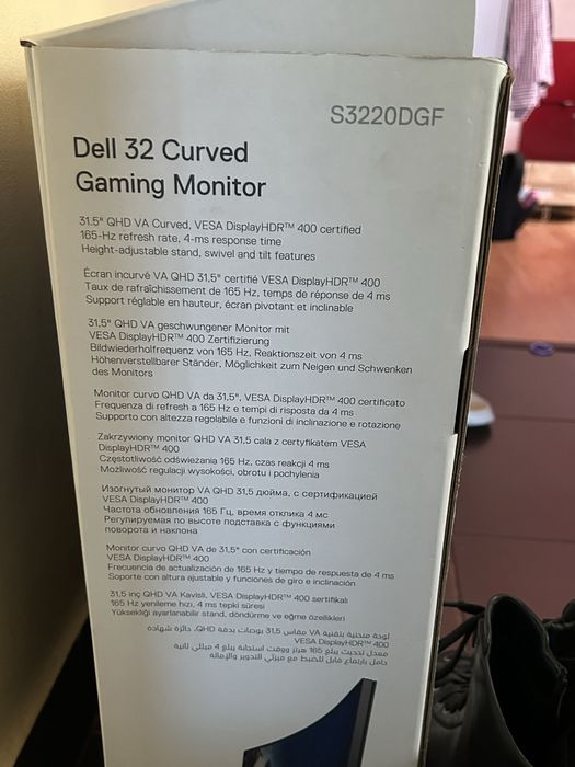 Vand monitor Dell 32 inch S3220DGF