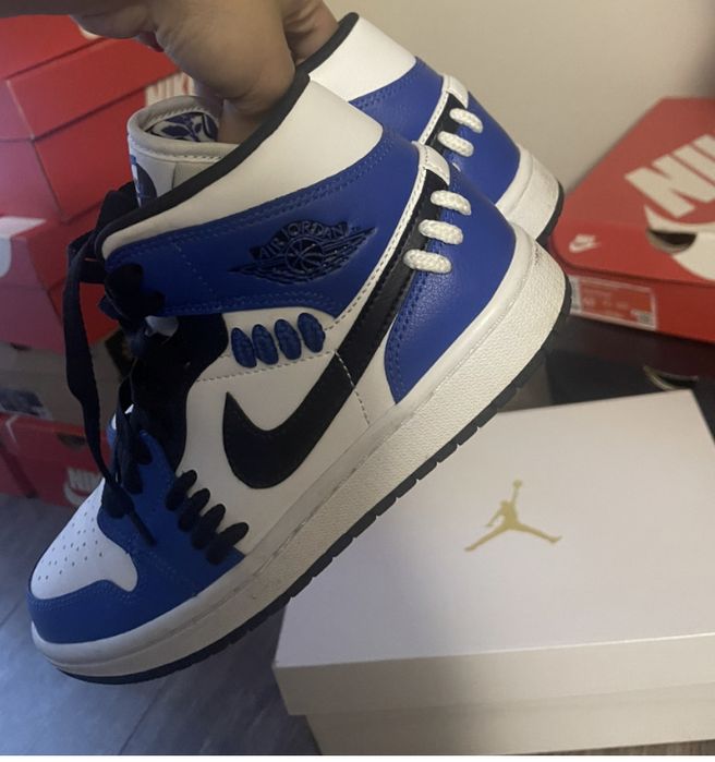 Air Jordan 1 Sisterhood Mid, Green toe low, Bright crimson