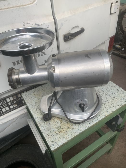 Masina de tocat profesionala GGG