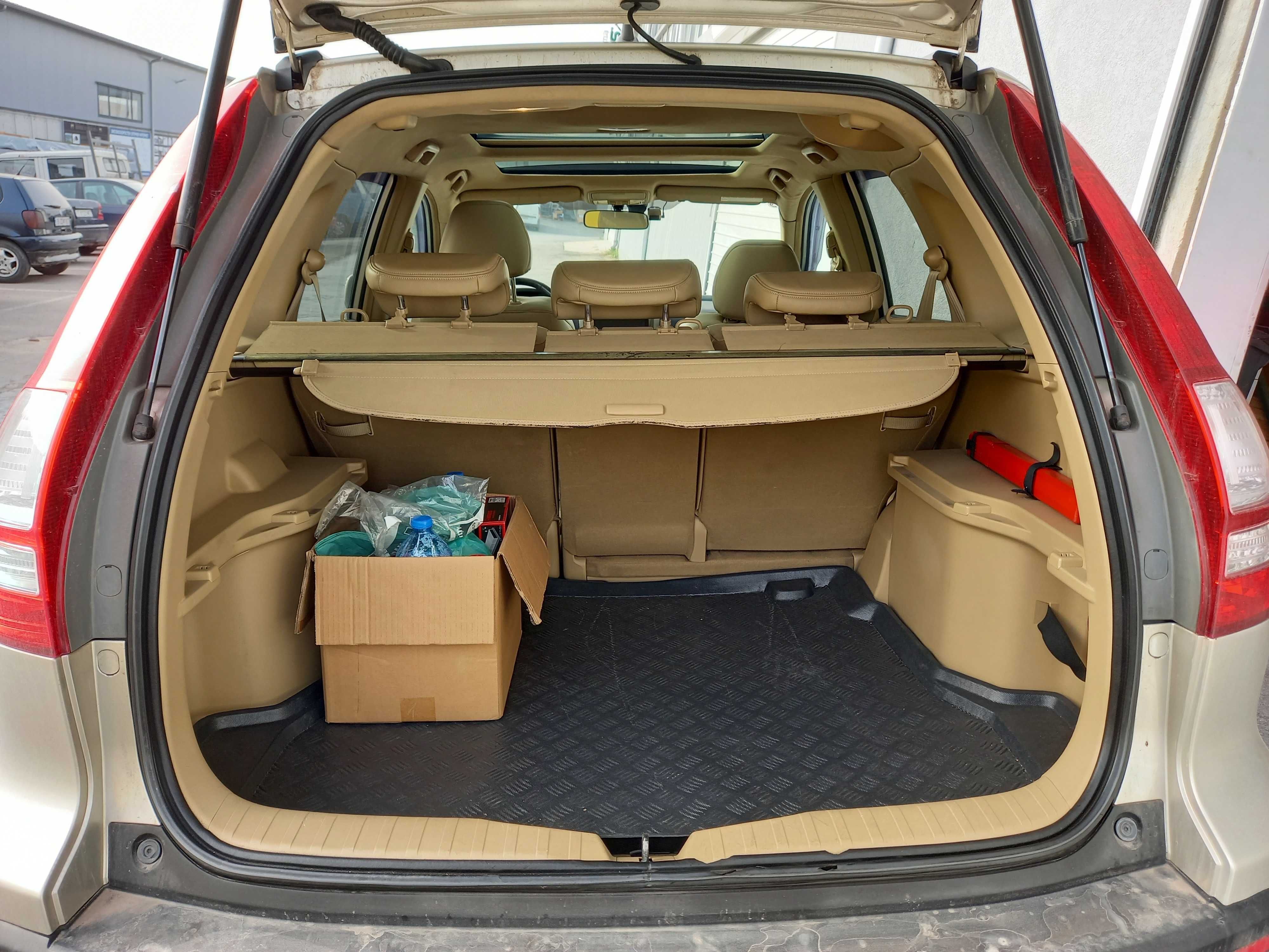 Продавам Honda CRV