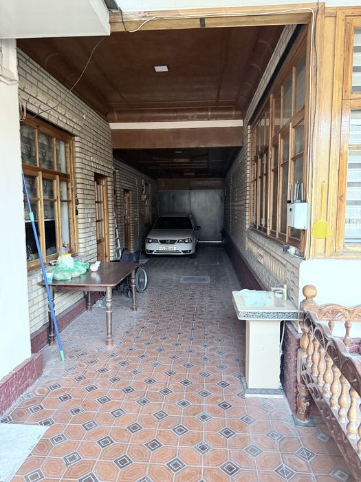 Ховли сотилади 6 сотих яшашга тайёр уй