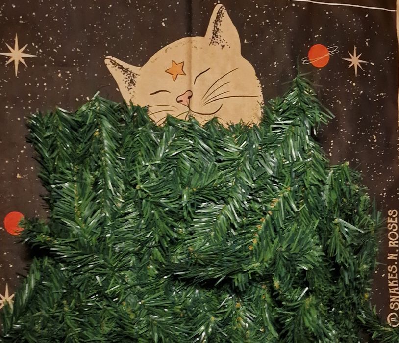 Еловая гирлянда / Искусственная хвоя для нового года