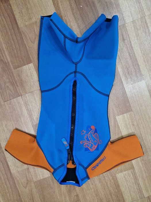 Costum de baie Tribord 3-4 ani